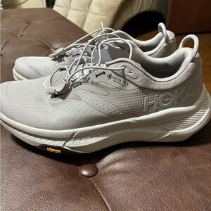 HOKA women sneaker 7.5 Good condition